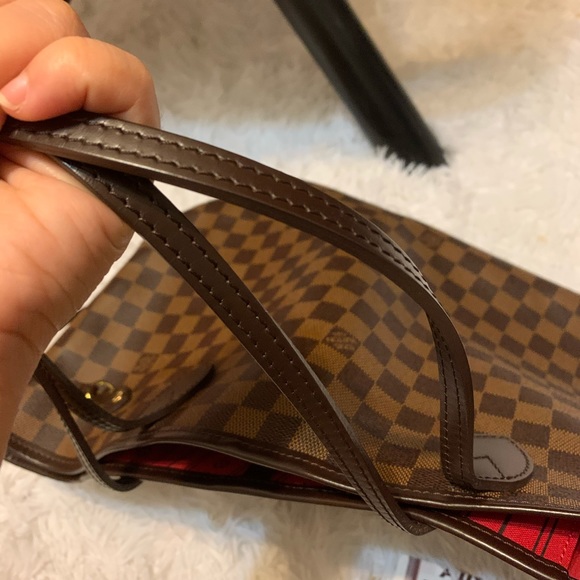 Authentic Louis Vuitton Neverful MM - Picture 11 of 16